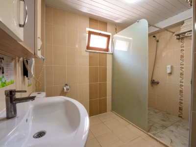 Ekonomik Çift Kişilik Oda